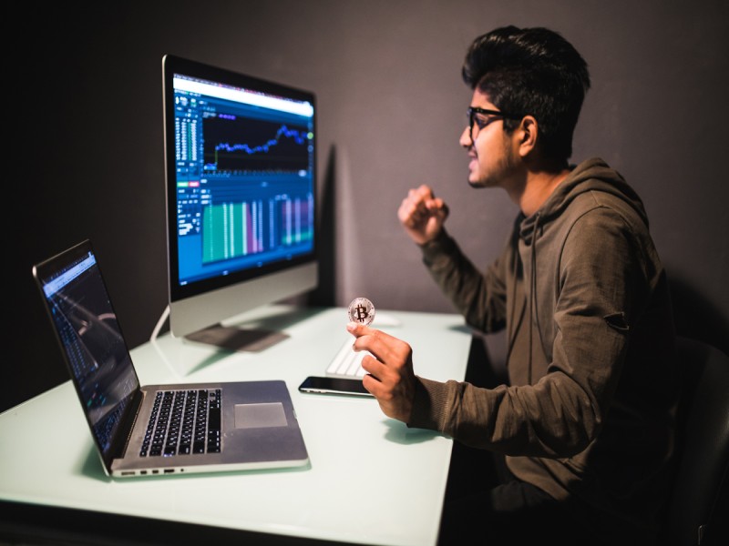 Beleggen in Crypto: Bitcoin versus Altcoins in een Volatiele Markt